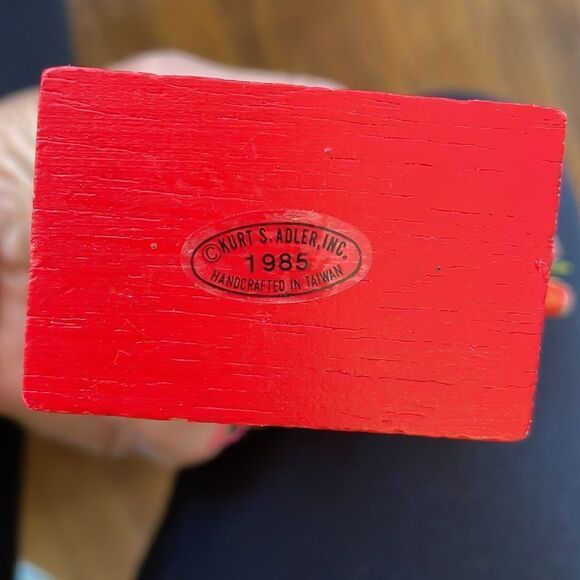 Vtg 1985 Kurt S Adler mailbox stuffed with presents Christmas tree ornament - Picture 7 of 7